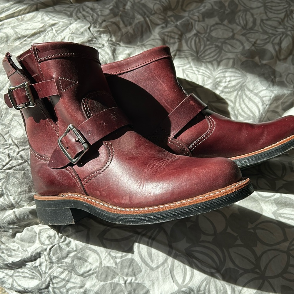Chippewa short 7" Raynard harness boots size 6